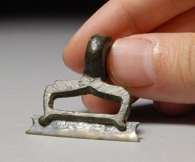 Древнеримская бронзовая бритва.jpg (44.96 КБ) 12428 просмотров Древнеримская бронзовая бритва.jpg