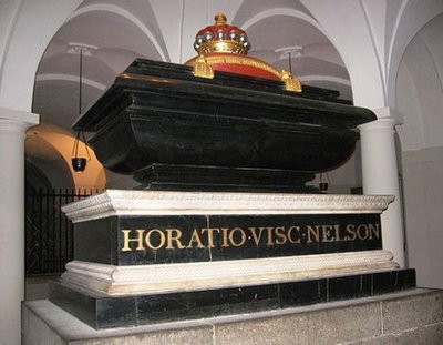 Собор-Св.-Павла-гробница-Нельсона.jpg (68.19 КБ) 11892 просмотра Собор-Св.-Павла-гробница-Нельсона.jpg