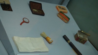 Бритвенные принадлежности Чойбалсана.jpg (71.85 КБ) 11101 просмотр Бритвенные принадлежности Чойбалсана.jpg
