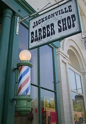 barber-shop-sign-bigjpg-resized-1100x0.jpg