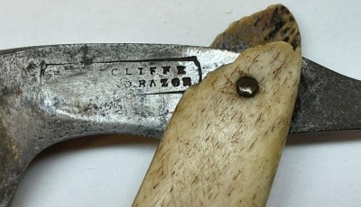 sutcliffe-straight-razor-antique_1_b91dea2db37e4e4da0b0cf0a20eb4f54 (1).jpg