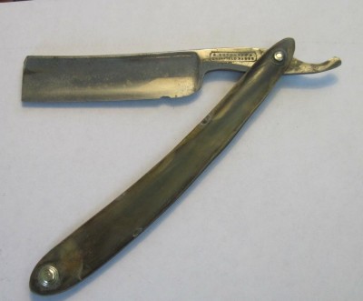 antique-vtg-sutcliffe-straight-razor_1_81a5707ba48bac51083f9793ae6cf10c.jpg