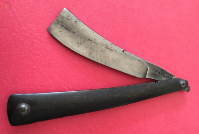 antique-straight-razor-late-1700s_1_9083b473881dc42351fb71aee997f420_waifu2x_photo_noise3_scale.png