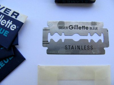 Gillette Silver  Bleue 2.JPG