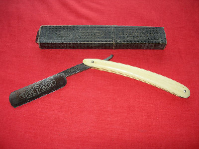gong razor2.jpg