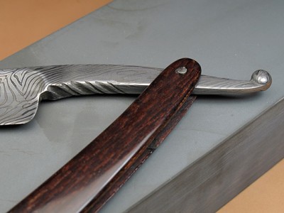 recluse-straight-razor-5.jpg