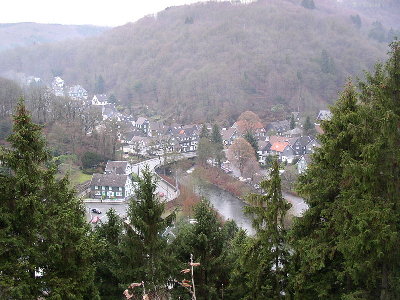 Schloss_Burg.jpg (121.47 КБ) 38528 просмотров Schloss_Burg.jpg