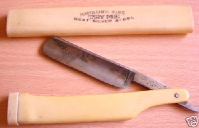 travel straight razor plastic cover.JPG