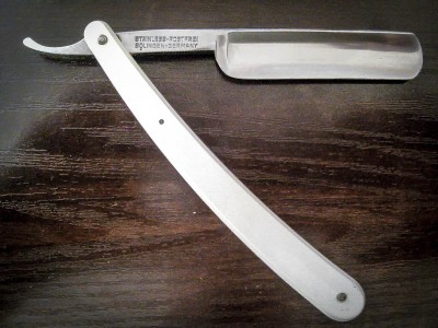 RAZOR_005.JPG