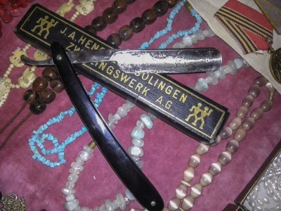 RAZOR_016.JPG