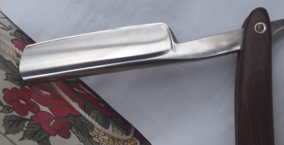 Titan-2.JPG