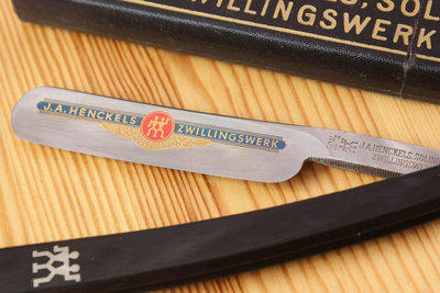 razor42_02.JPG (135.3 КБ) 13387 просмотров razor42_02.JPG